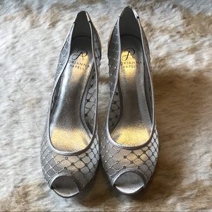 Adrianna Papell Jamie Evening Pumps